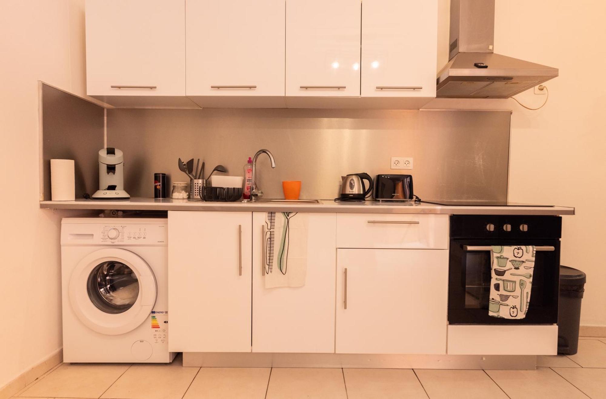 Appartement Tout Equipe Pour 6 Personnes A 15Min Des Plages 贝济耶 外观 照片