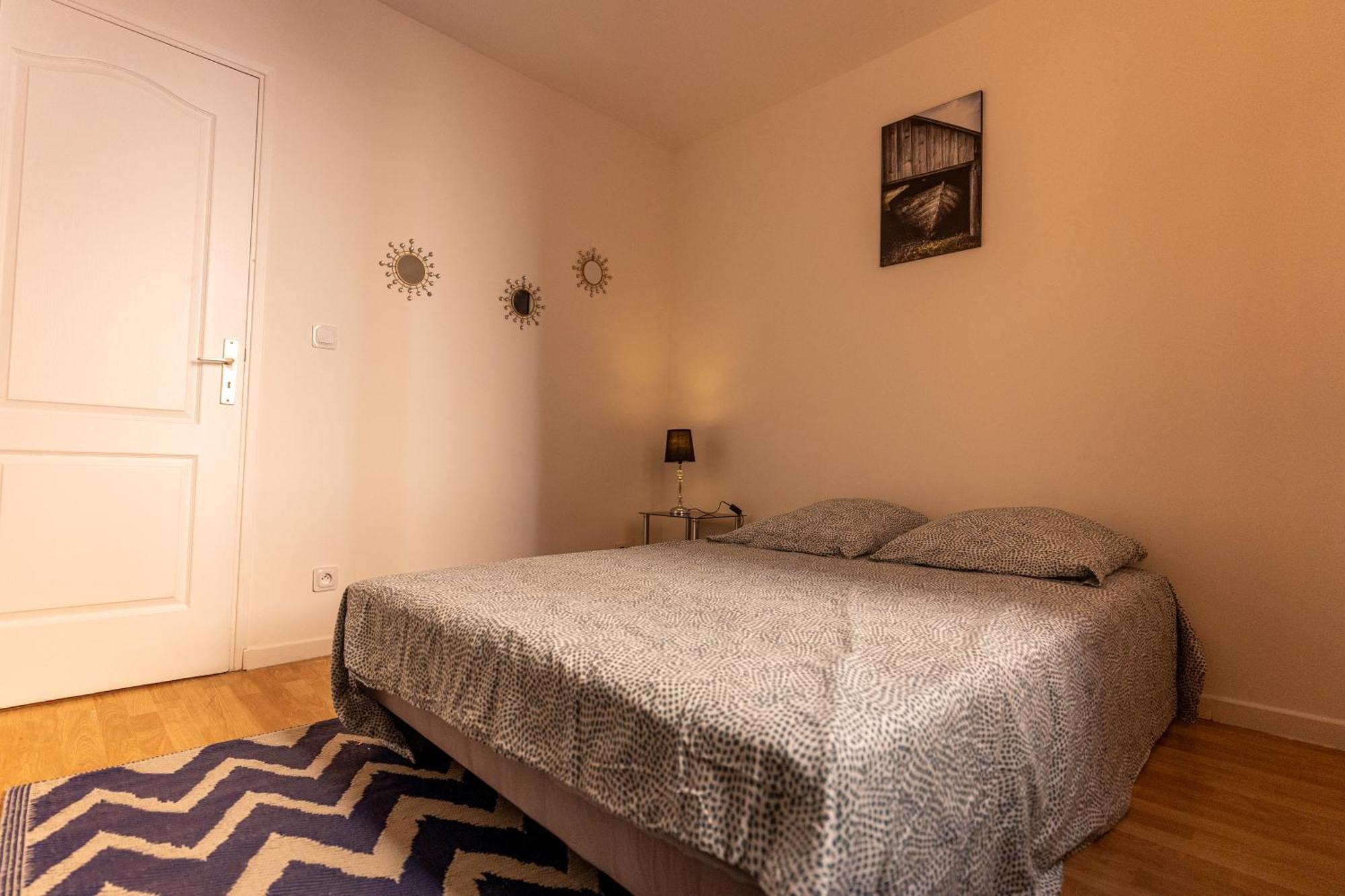 Appartement Tout Equipe Pour 6 Personnes A 15Min Des Plages 贝济耶 外观 照片